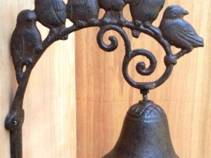 cloche porte fonte 6 petits oiseaux Agen Lot et Garonne