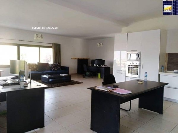 Location APPARTEMENT T3 STANDING MEUBLE A Ivandry 002267 Madagascar