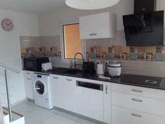 Location les creolia 4 etoiles by champagne piper heidseick license 4 Tampon
