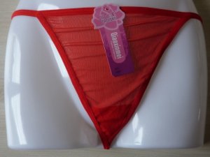 String rouge voile taille unique neuf (417)
