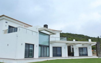 Vente Villa moderne 4 chambres S&amp;atilde o Bras/Faro Portugal