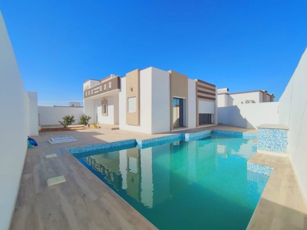 Vente Villa SONATRA maison plain pieds faisant l'angle Titre Bleu Djerba