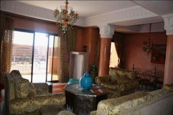 Location Appartement belle terrasse centre ville Marrakech Maroc