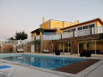 Vente Villa 5 chambres, vue mer, piscine, Faro